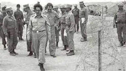 شریعتمداری: بنی صدر در زمان جنگ گفته بود ما به طریق اشکانیان می&zwnj;جنگیم؛ زمین می&zwnj;دهیم زمان می&zwnj;گیریم
