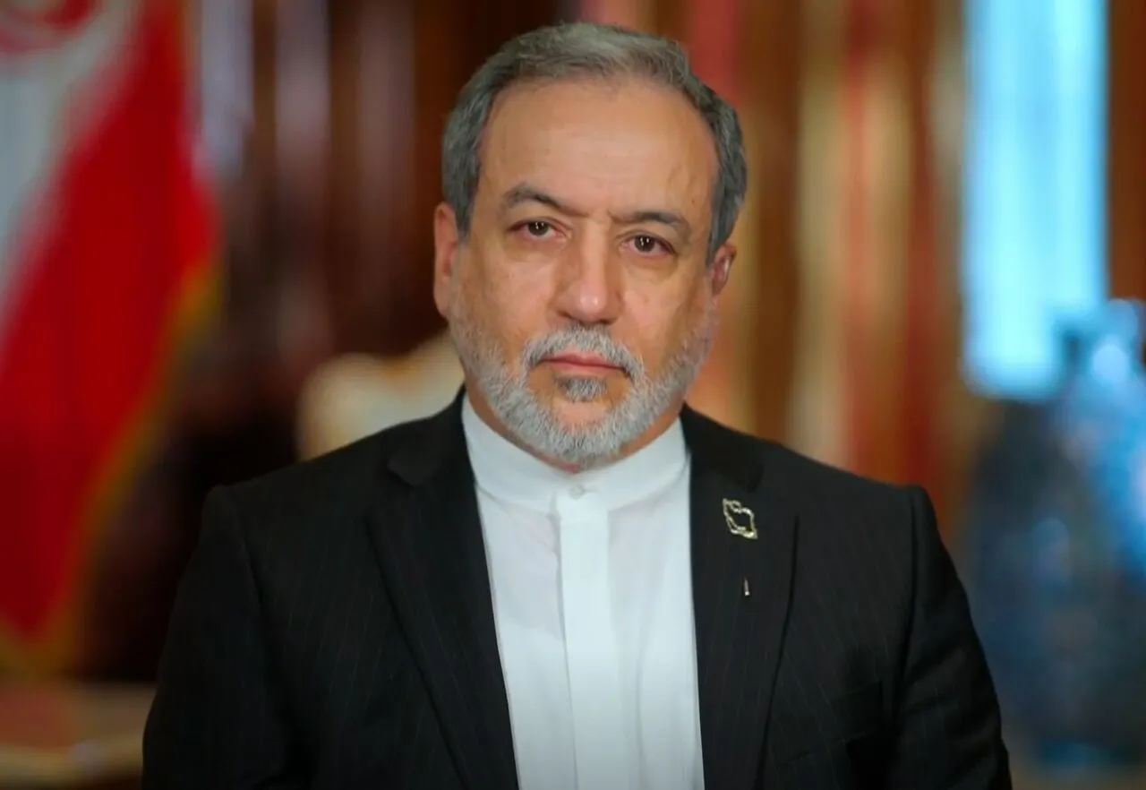 زبان بدن عراقچی هنگام صحبت درباره قصد ترامپ برای تسلیم دو روزه ایران + فیلم