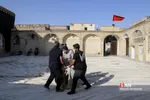 برافراشتن خیمه عزاداری محرم