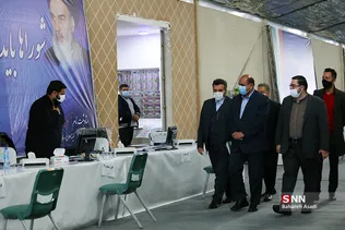 بازدید فرماندار تهران از ثبت نام انتخابات شورای شهر