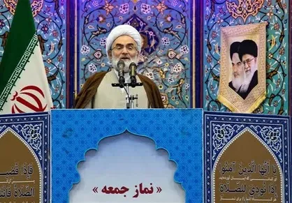 امام جمعه رشت:&zwnj; دانشگاه محل علم است نه آشوب/ مسئولان برای رونق بازار و حل مشکلات معیشتی اقدام عملی کنند