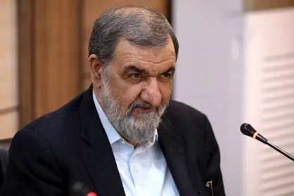 محسن رضایی: روزی دشمنان به ایران می&zwnj;آیند و در فرودگاه برای ملاقات با رئیس جمهور ایران التماس می&zwnj;کنند/ والله این شدنیست + فیلم