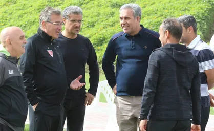 پاسخ مدیرعامل پرسپولیس درمورد ماندن برانکو و بیرانوند