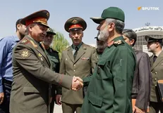 بازدید وزیر دفاع روسیه از پهپاد‌ها و سامانه‌های موشکی سپاه