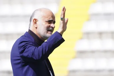 نبی: فیفا موضوع ویزای تیم ایران را حل کند