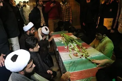 استقبال دانشجویان دانشگاه رضوی از حضور شهید گمنام