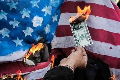 ائتلاف جهانی برای دلارزدایی از چین و روسیه تا هند و برزیل