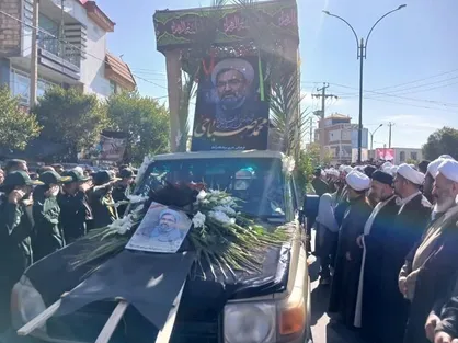 پیکر امام جمعه کازرون در قادرآباد فارس آرام گرفت + فیلم