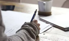 مقالات علمی طولانی را در چند کلمه خلاصه کنید / هوش مصنوعی درخدمت فشرده‌سازی متون