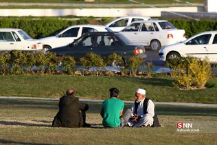 حال و هوای نوروزی برج آزادی