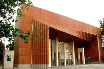 واکنش دانشگاه شریف به نامه رئیس این دانشگاه به وزیر علوم: بخشی از آن نامه داده خام بوده است! / انتشار اطلاعات دانشجویان در فضای عمومی را تقبیح می&zwnj;کنیم