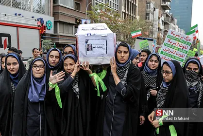 ۱۳ آبان در تاریخ ایران آشکار کننده دست پنهان استکبار جهانی و آمریکای جنایتکار است