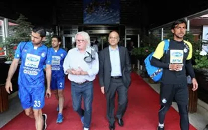 شفر با کدام بازیکنان به دیدار پیکان می&zwnj;رود؟