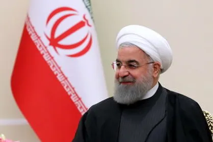 روحانی: کودکان و بیماران جامعه هم تحت فشار هستند / هدیه رئیس جمهور به خبرنگاران