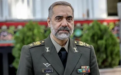 وزیر دفاع: ایران آماده برگزاری رزمایش&zwnj;های مشترک دریایی است