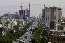 حریم رضوی از دست سودجویان آزاد شد / مطالبه‌گران مشهدی چه مسیری را برای تصویب طرح بافت اطراف حرم انتخاب کردند؟