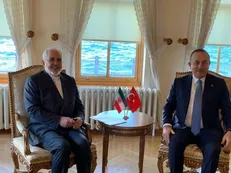ظریف و چاوش اوغلو درباره همکاری در ساخت واکسن کرونا گفتگو کردند