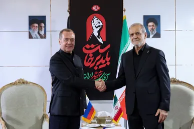 پزشکیان: باید از ظرفیت‌های شانگهای، بریکس و اوراسیا برای توسعه همکاری‌ها بهره گرفت