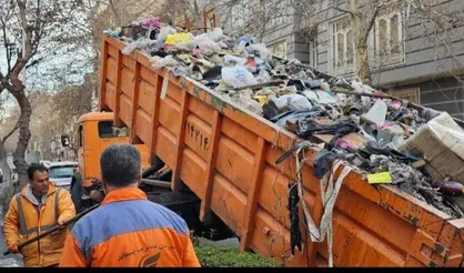 کشف ۱۰ تُن زباله در یک خانه قدیمی در پایتخت