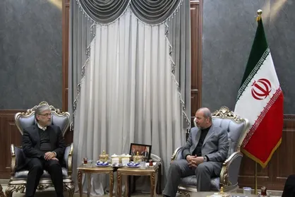 توسعه روابط علمی تهران&zwnj;-بغداد محور رایزنی وزیر علوم با سفیر ایران در عراق