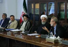 برخی ساختارها مانند شورای هماهنگی اقتصادی سران قوا جمهوریت را دور می‌زنند / ناتوانی شورای نگهبان در اقناع افکار عمومی 