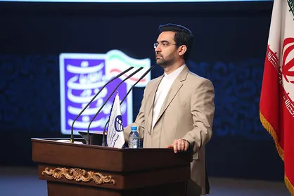 عضویت آذری جهرمی در شبکه&zwnj;های اجتماعی داخلی