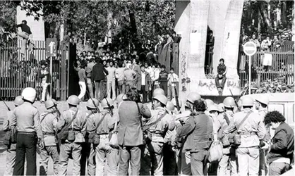 روایت شهید چمران از واقعه ۱۶ آذرماه سال ۱۳۳۲ / دانشجویان هوشیار بودند تا بهانه دست کودتاچیان ندهند