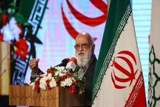 یک قبضه کلاشینکف و چند هزار جلد کتاب از شهید چمران باقی ماند