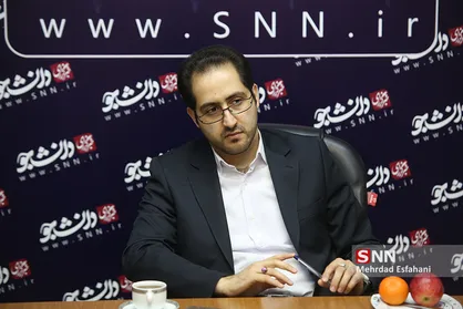رئیس کل بانک مرکزی انقدر بی&zwnj;اعتبار شده که معاون اول وارد موضوع ارز شد/ روحانی باید سیف را عزل می&zwnj;کرد