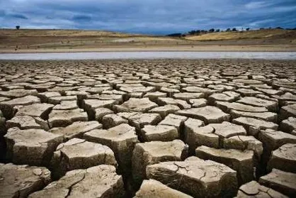 وعده&zwnj;های بی&zwnj;عمل در اجرای طرح آبیاری نوین/ خطر خشکسالی دشت اردبیل را تهدید می&zwnj;کند