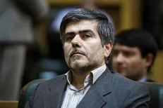 عباسی: رئیس انرژی اتمی اصرار داشت یک عنصر امنیتی رانده شده فعالیت کند / ترور فخر زاده هم حاصل گرای همین افراد بود