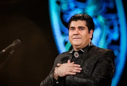 سالار عقیلی &laquo;نگاه آسمانی&raquo; را روانه بازار کرد