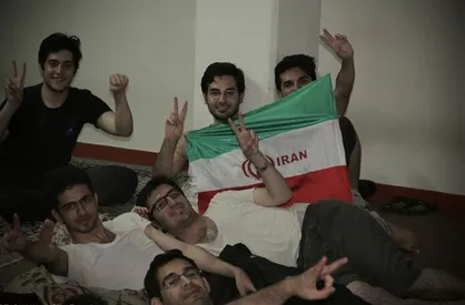 لحظات فوتبالی دانشجویان در خوابگاه&zwnj;های دانشجویی/ دانشجویان کرمانشاهی پیشگو شدند!