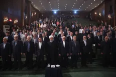 دو قطبی شدن جامعه و سودهای انتخاباتی آن!