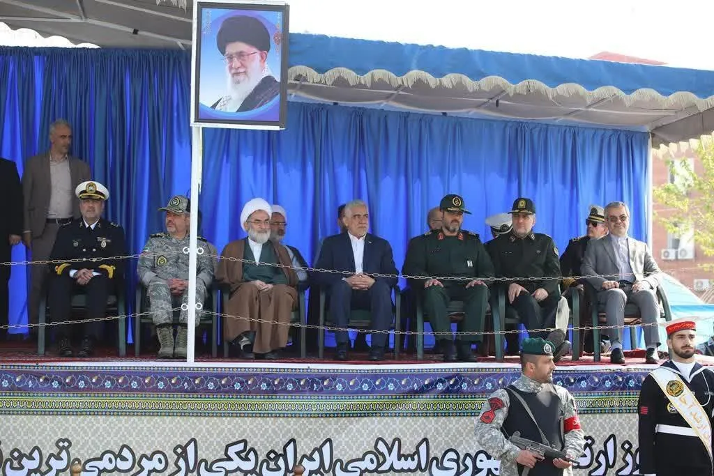 نمایش اقتدار و تجدید بیعت ارتش با انقلاب اسلامی در استان گیلان