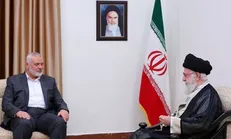 قدردانی رهبر معظم انقلاب اسلامی از استقامت مردم غزه/ لزوم تحرک جدی کشور‌های اسلامی و مجامع بین‌المللی و حمایت همه جانبه و عملی دولت‌های اسلامی از مردم غزه