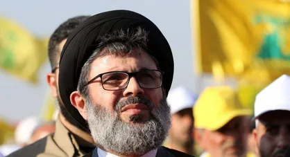 ببینید| مناجات شهید مجاهد سید &laquo;هاشم صفی&zwnj;الدین&raquo; ساعاتی پیش از شهادت با امام زمان (عج)