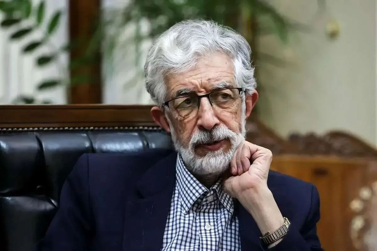 شعر حدادعادل در وصف رهبر شهید؛ «ای دل دریایی‌ات کشتی‌نشینان را امید، وی نگاه روشنت فانوس دریای همه» + فیلم