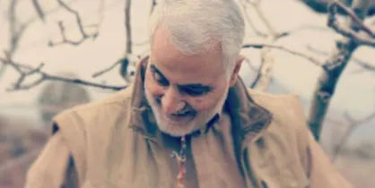 رونمایی از نمایشگاه عکس سردار دل&zwnj;ها در ایستگاه میدان ولیعصر (عج)