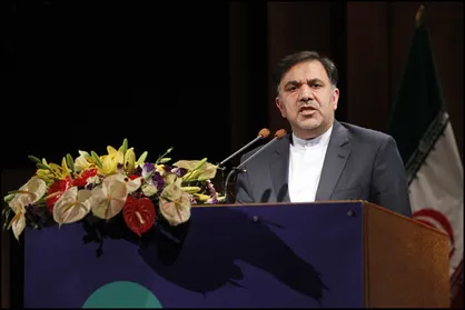 اذعان آخوندی به گران بودن قیمت مسکن؛ زندگی در تهران سخت شده است/ تراکم فروشی باعث افزایش قیمت است