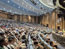 برگزاری تحلیف ۹۰۰ فرمانده بسیج دانش‌آموزی مشهد