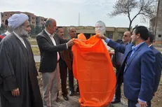 مراسم رونمایی از سردیس موسس دانشگاه منابع طبیعی در باغ بوتانک دانشگاه برگزار شد