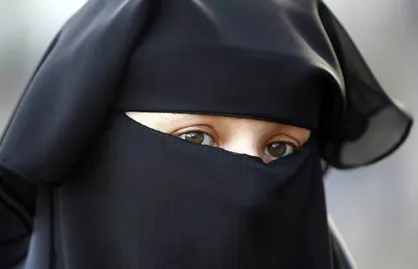 شکایت دو بانوی مسلمان از شهر نیویورک به دلیل رفتار ناشایست پلیس