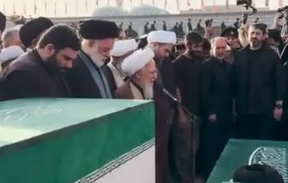 صبح امروز؛ وقتی بغض حضرت آیت&zwnj;الله جوادی آملی و مردم حاضر در نماز بر پیکر &laquo;آقای شهید ایران&raquo; شکست