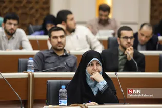 دوشنبه های گام دوم انقلاب