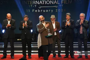 فیلم فجر
