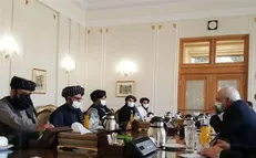 دیدار ظریف با هیئت طالبان+عکس