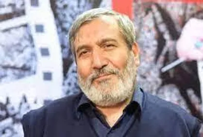 مراسم یادبود نویسنده بابصیرتی که در امواج سیاسی تغییر نکرد