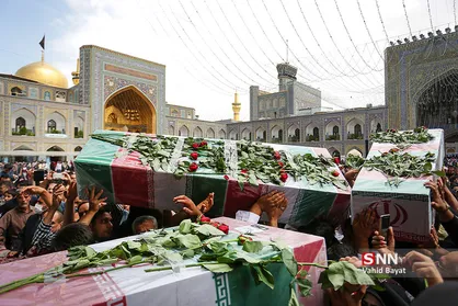 تشییع پیکر شهدای گمنام در حرم مطهر رضوی