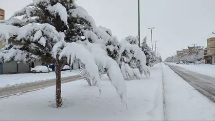 بارش برف و مه&zwnj;گرفتگی در محور&zwnj;های آذربایجان غربی